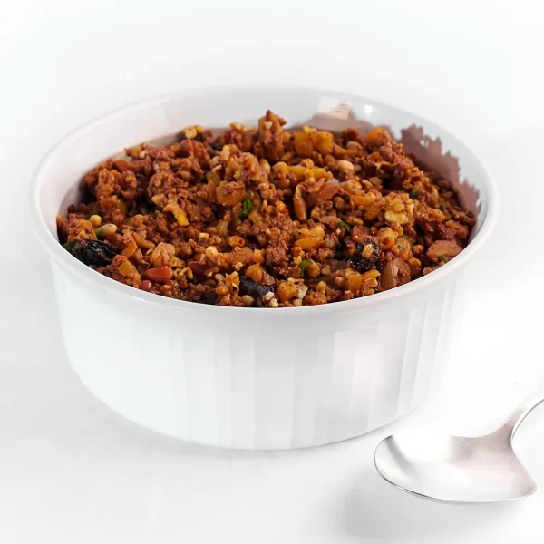 Carne de res, puerco, manzana con nuez, piñones y chabacano.